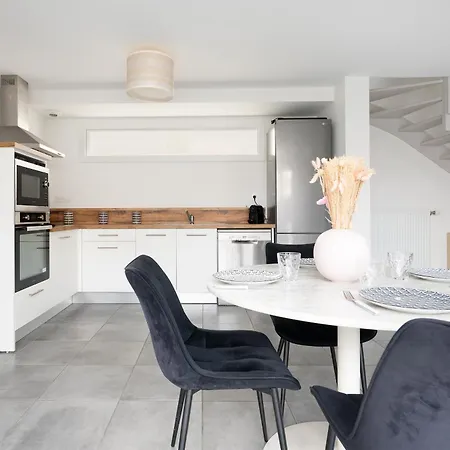Maison Moderne 3 - Parking Et Exterieur